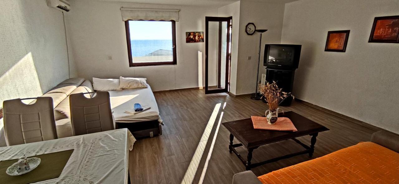Apartments Abramovic 2 Сутоморе Екстериор снимка