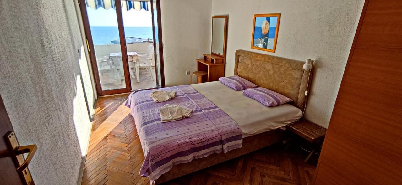 Apartments Abramovic 2 Сутоморе Екстериор снимка