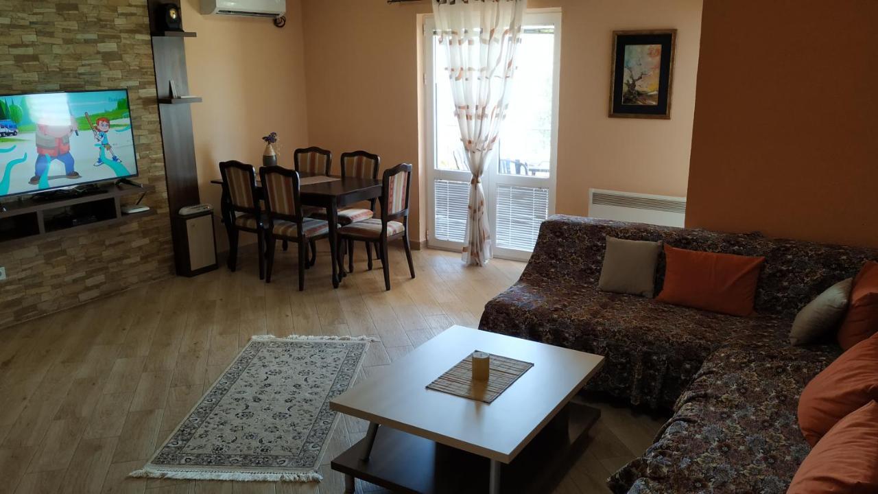 Apartments Abramovic 2 Сутоморе Екстериор снимка
