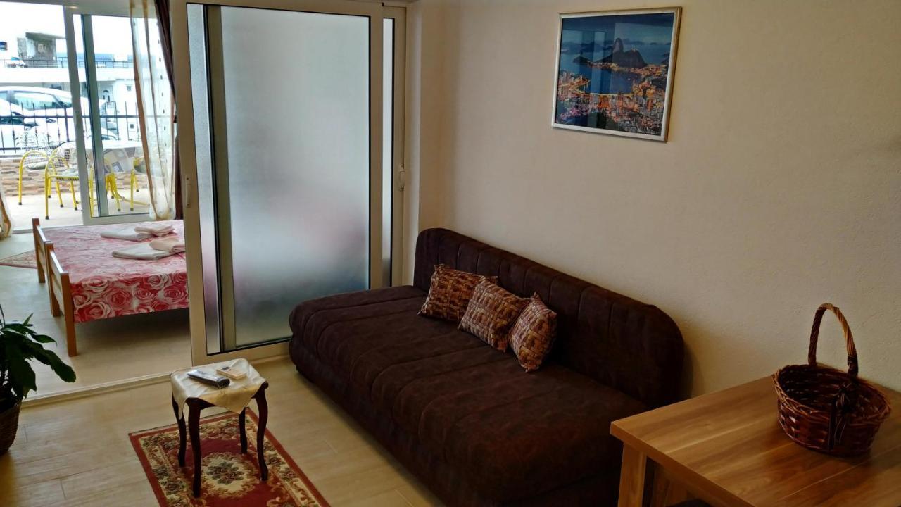 Apartments Abramovic 2 Сутоморе Екстериор снимка
