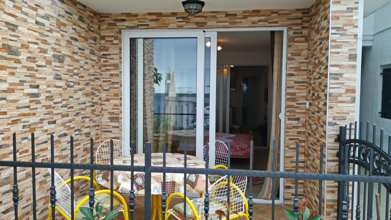 Apartments Abramovic 2 Сутоморе Екстериор снимка